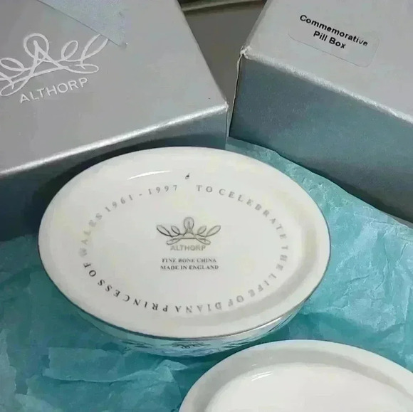 Althorp Fine Bone China Princess Diana Commemorative Trinket Box / Pill Box RARE - Picture 8 of 13